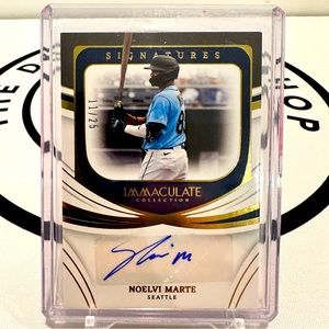 2022 Panini Immaculate Signature Auto Gold /25 - Noelvi Marte - MLB Rookie Reds